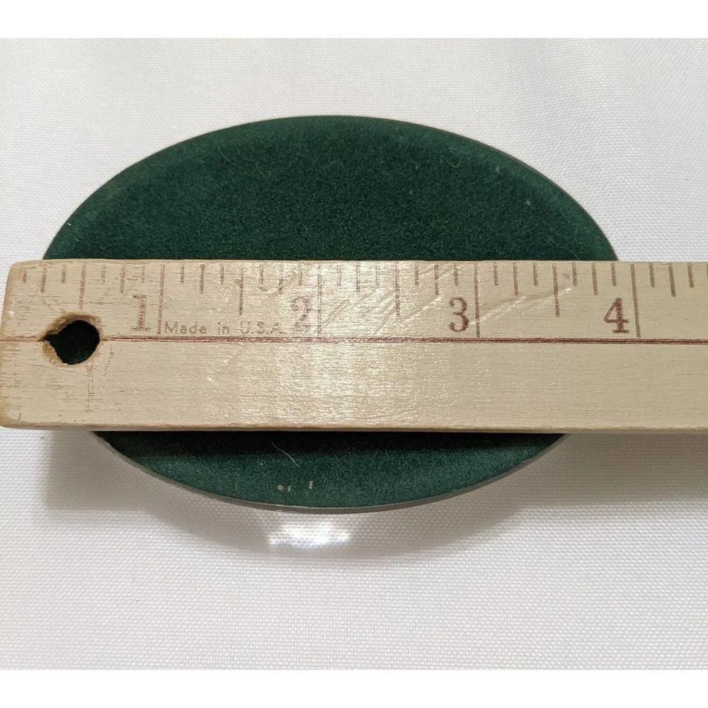 gg Cead Mile Failte Oval Paperweight Made in Ireland Shamrock Design office home